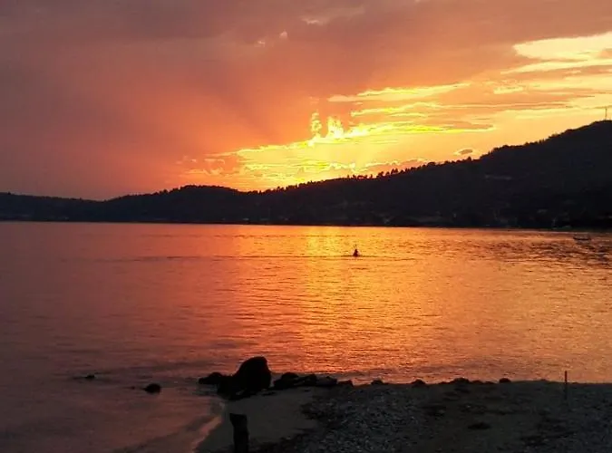 וילה 3ω ניאה סקיוני