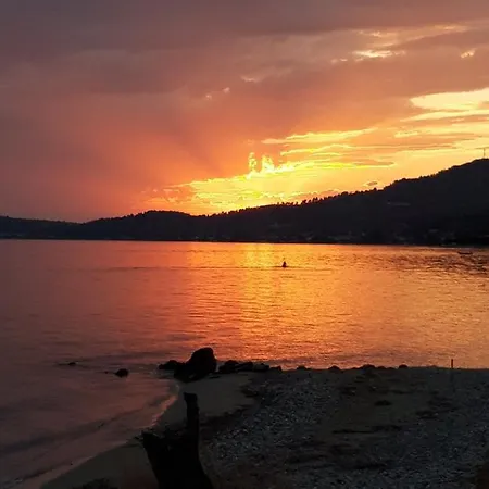 Villa 3ω Nea Skioni